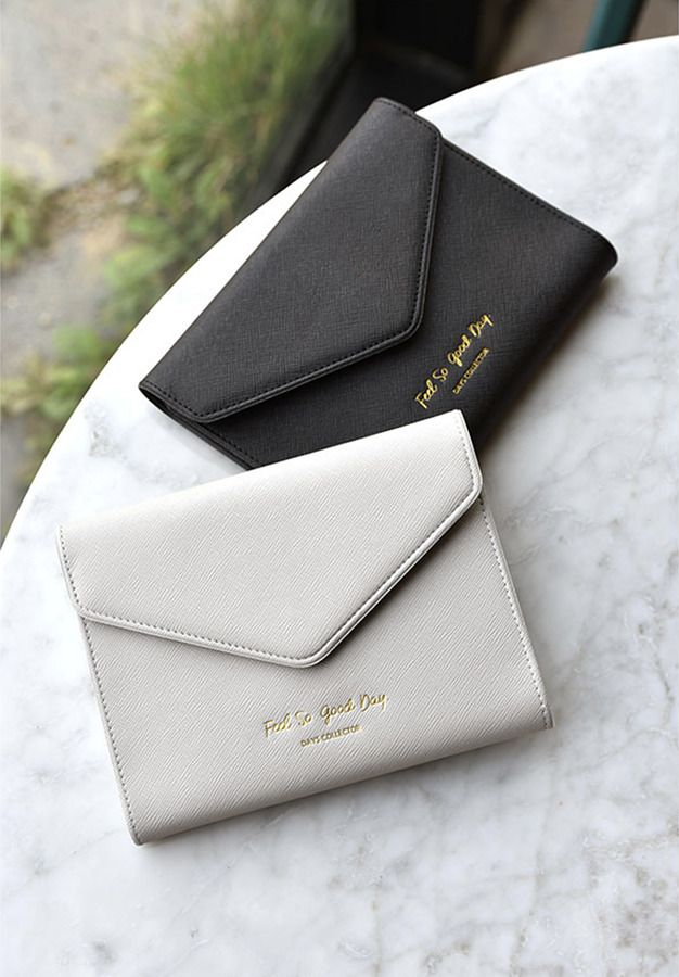 MochiThings: 2020 Leather Diary Wallet