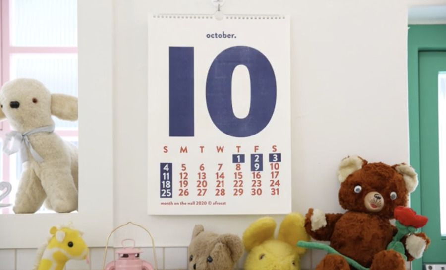 MochiThings: 2020 Lithography Wall Calendar