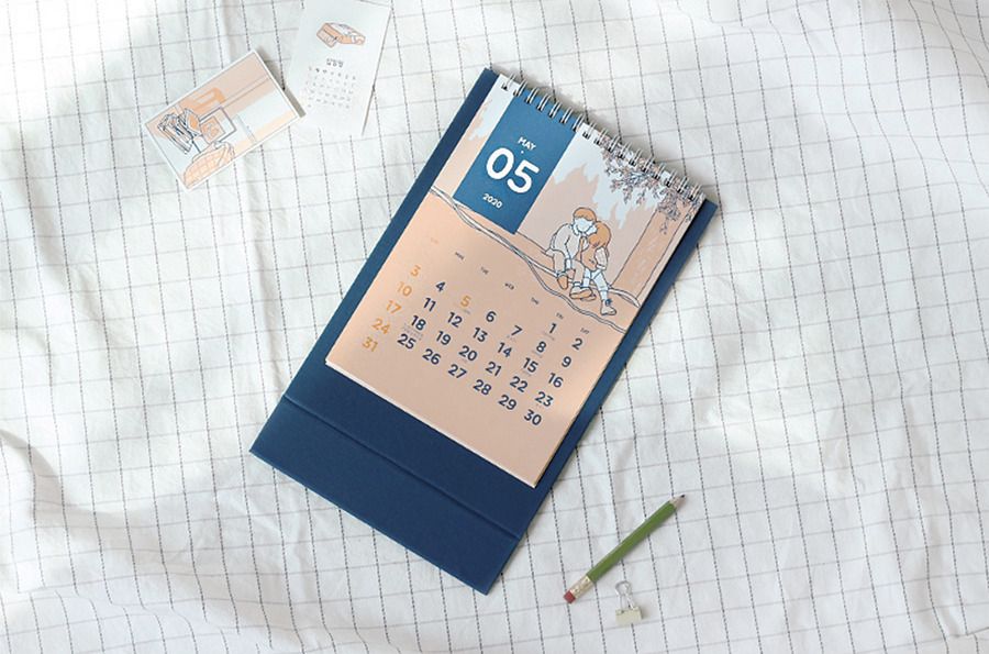 MochiThings: 2020 M Desk Calendar
